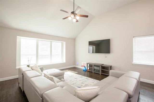 Foto del edificio - 1501 Laurence Ln