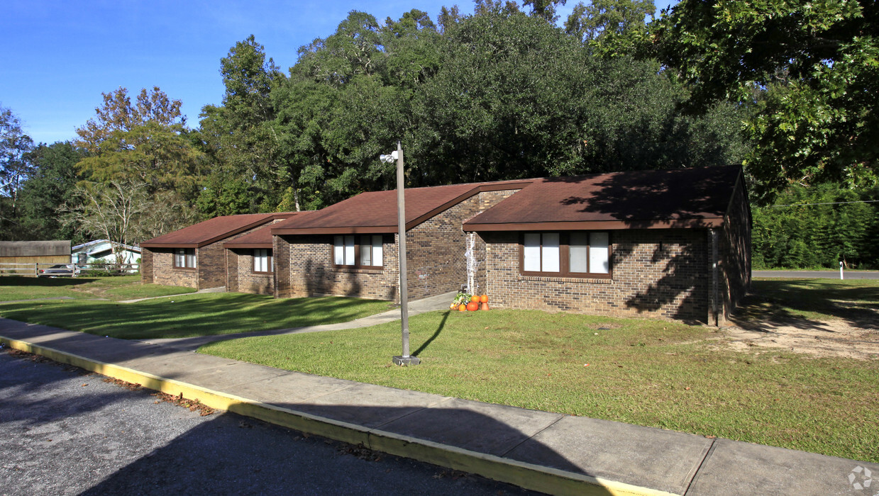 Foto del edificio - Willow Bend Apartments