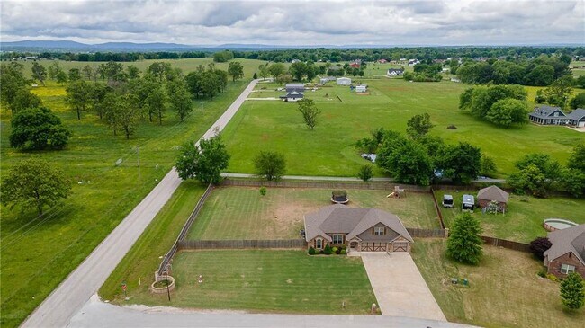 Foto del edificio - 13427 Meadow Ridge