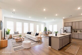 Building Photo - 705 Western Fern