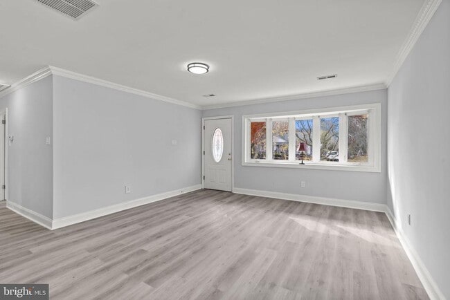 Building Photo - 418 Delview Ln