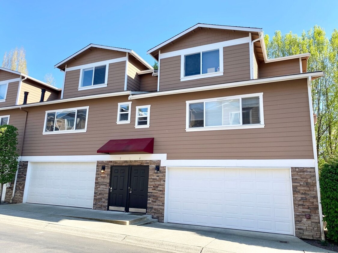 17915 80th Ave NE, Kenmore, WA 98028 Townhome Rentals in Kenmore WA