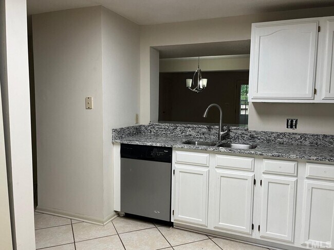 Building Photo - 112 E Chalfont Way