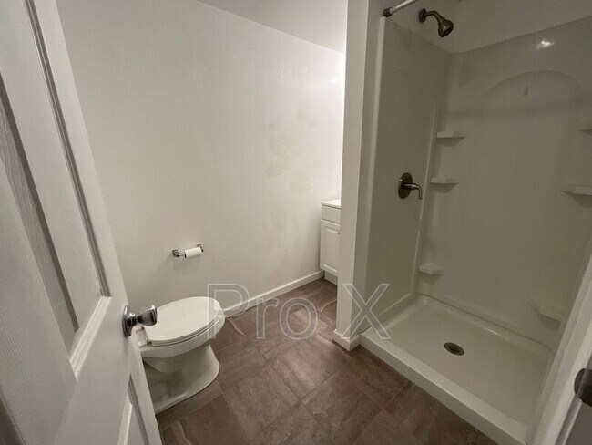 Foto del edificio - 1637 Jefferson Cir