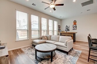 Building Photo - 617 Aspen Falls Ct