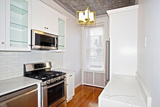 Building Photo - 1234 Park Ave
