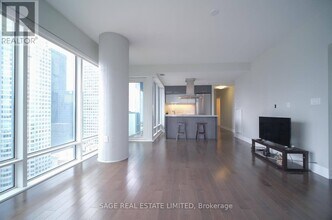 Building Photo - 8 The Esplanade