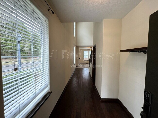 Building Photo - 3614 SE Trellis Pl