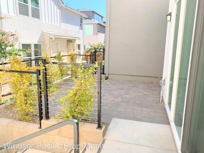 Building Photo - 3 br, 4 bath House - 4372 Healdsburg Way