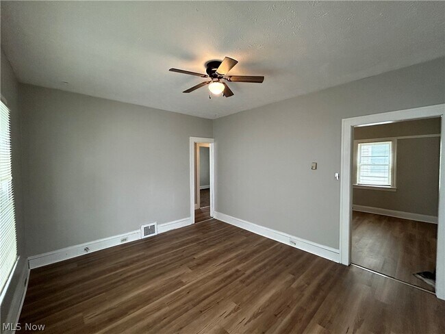 Building Photo - 11300 Thrush Ave