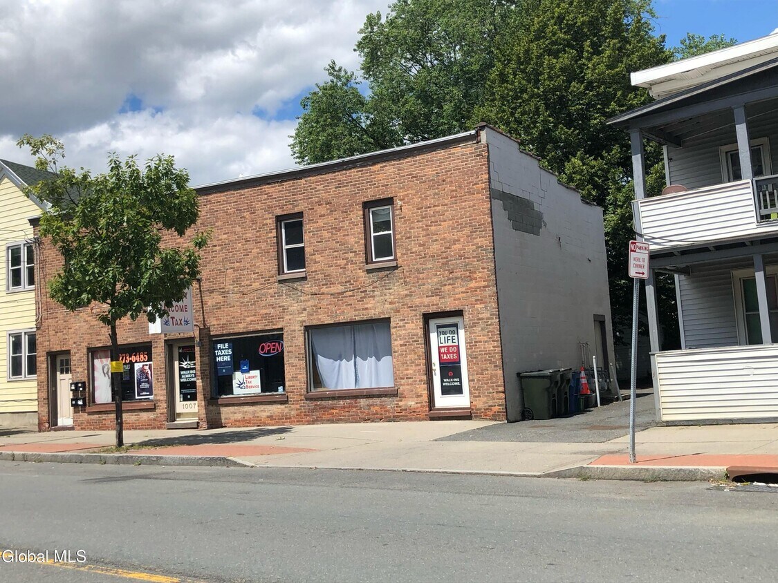 Primary Photo - 1007 19th St