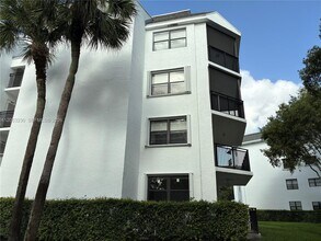 Building Photo - 16141 Blatt Blvd