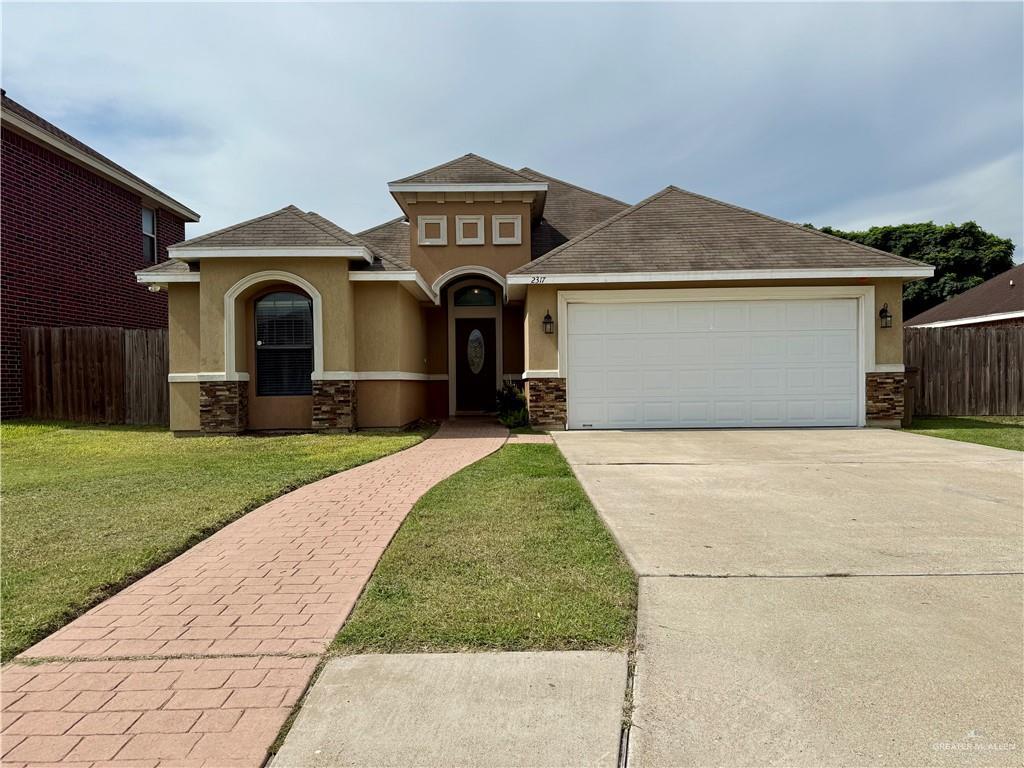 Foto principal - 2317 Llano Molano Ln