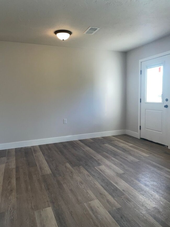 Building Photo - New Townhomes in Spring Grove School District - Pointer Court