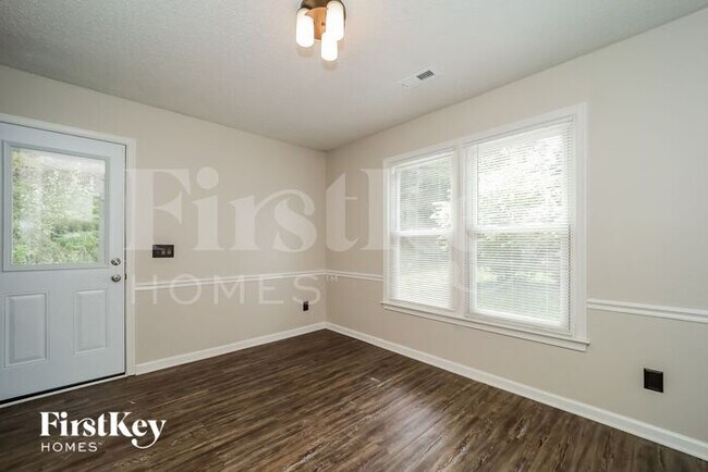 Building Photo - 16 Hickory Knoll Ct