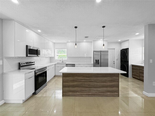 Building Photo - 3354 NW 181st St