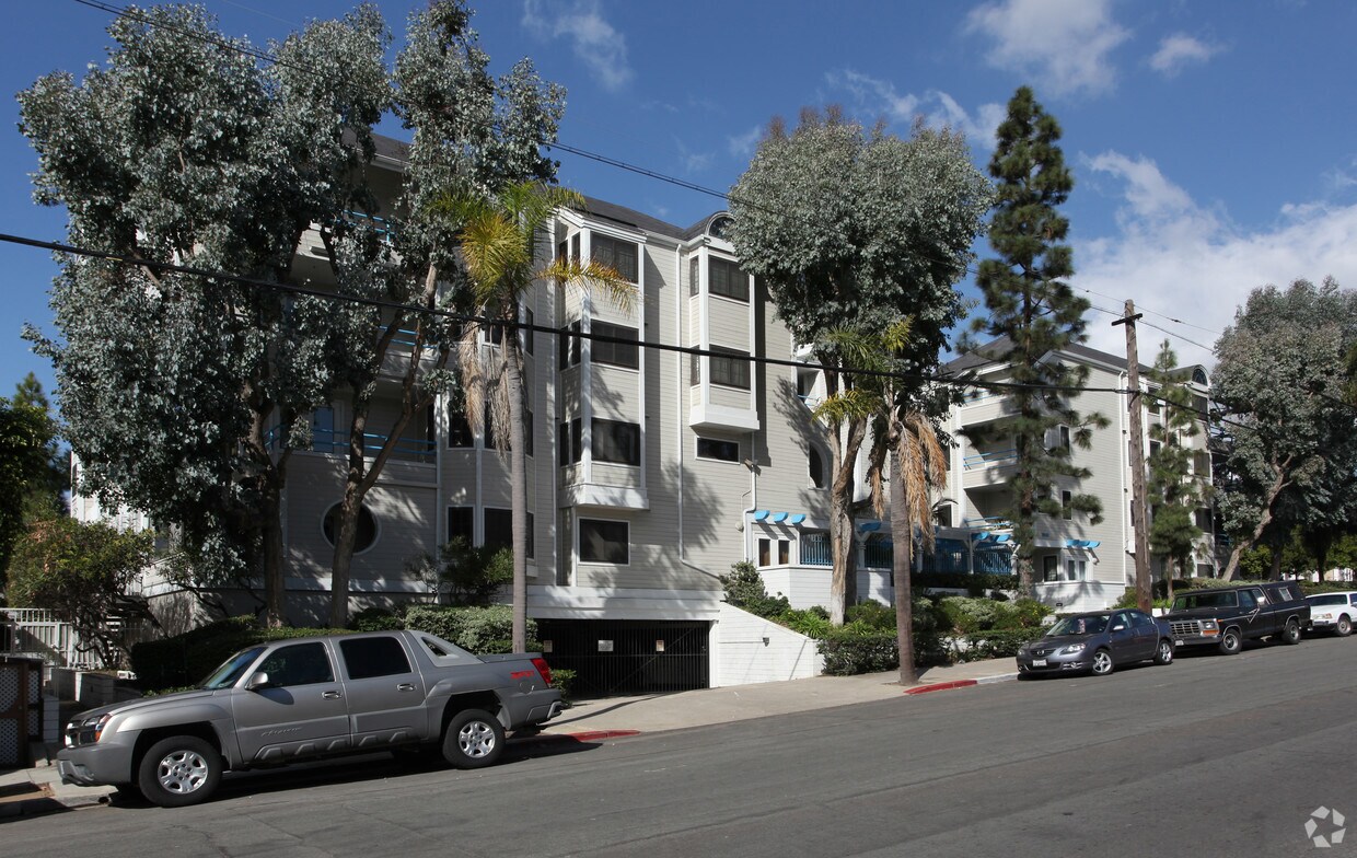 Building Photo - 1940 3rd Ave