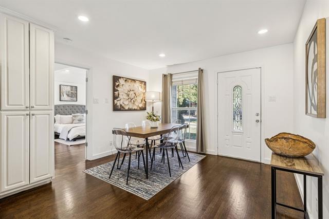 Foto del edificio - 10525 Castlegate Dr