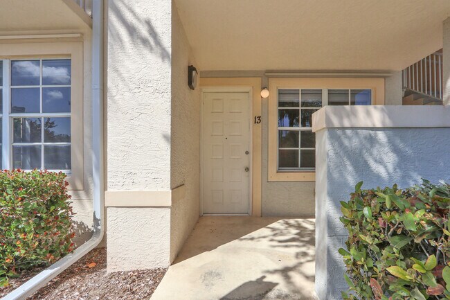 Foto del edificio - 4903 Chancellor Dr