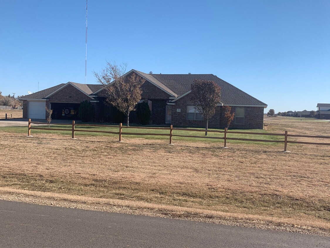 Primary Photo - 2911 Hope Rd