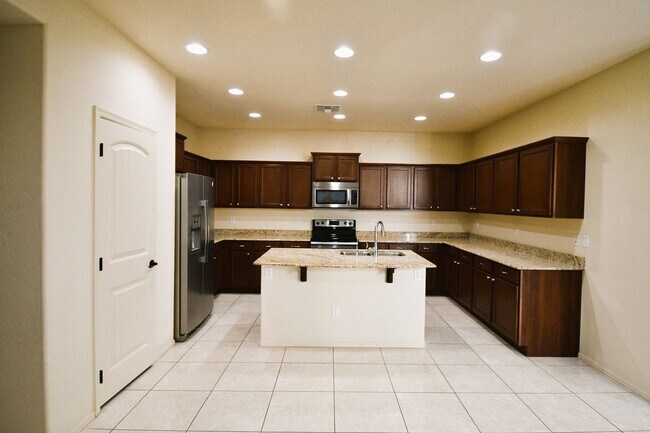 Foto del edificio - 3562 S Wren Dr