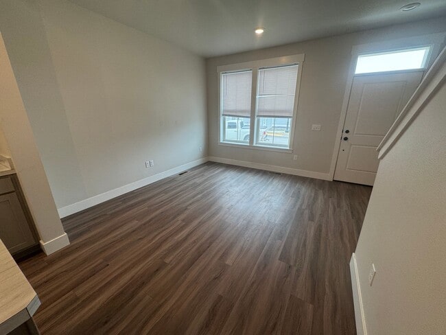 Building Photo - 6087 Northstead Ave