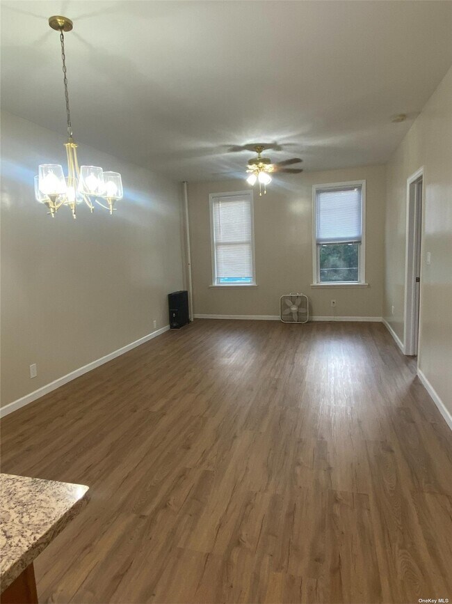 Building Photo - 67-51-67-73 73rd Pl