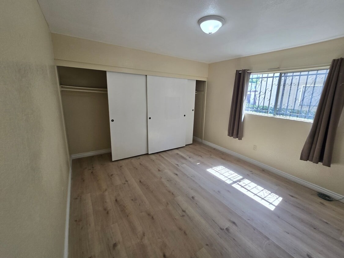 Primary Photo - Newly Renovated 2 Bed / 2 Bath Downstairs ...