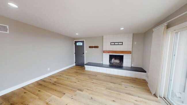 Foto del edificio - Updated Single-Story with A/C | Coastal Living
