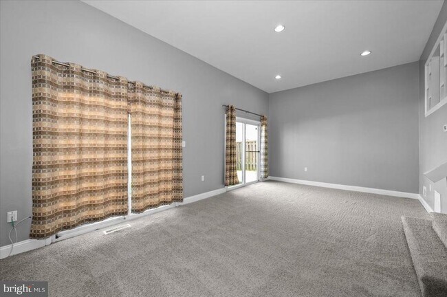 Foto del edificio - 6309 Arwen Ct