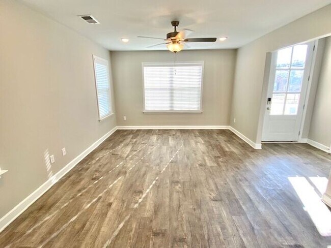 Building Photo - Now Leasing @ Rasco Farms in Southaven, MS.