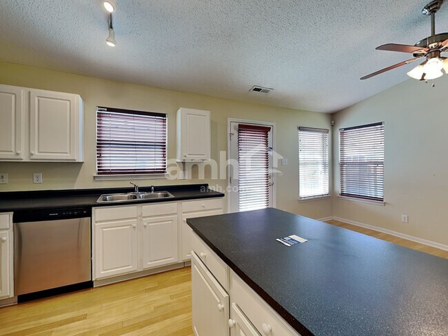Building Photo - 10278 Brushfield Ln