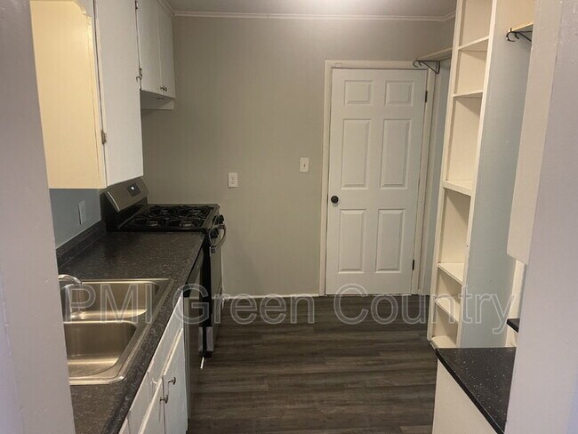 Foto del edificio - 4609 W 3rd St