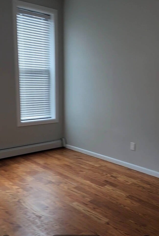 Building Photo - 1232 Putnam Ave