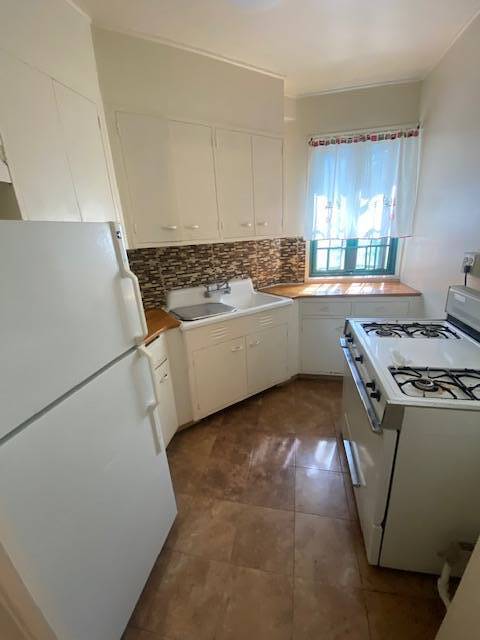 Foto del edificio - 1560 Unionport Rd
