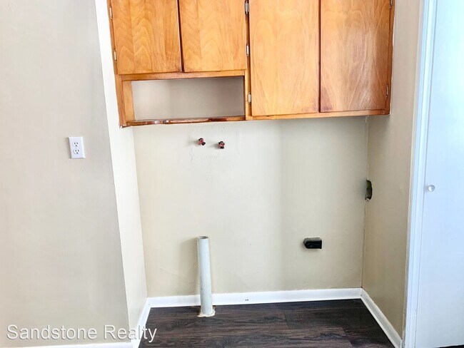 Foto del edificio - 3 br, 1 bath House - 321 Foster Ave