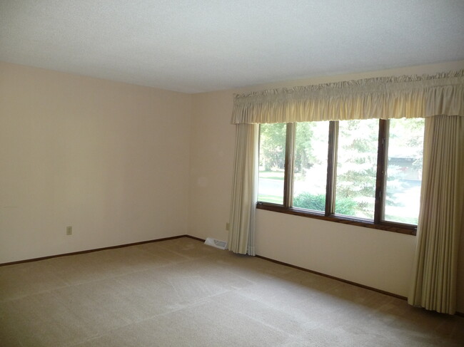 Foto del edificio - 1047 Tyler St S