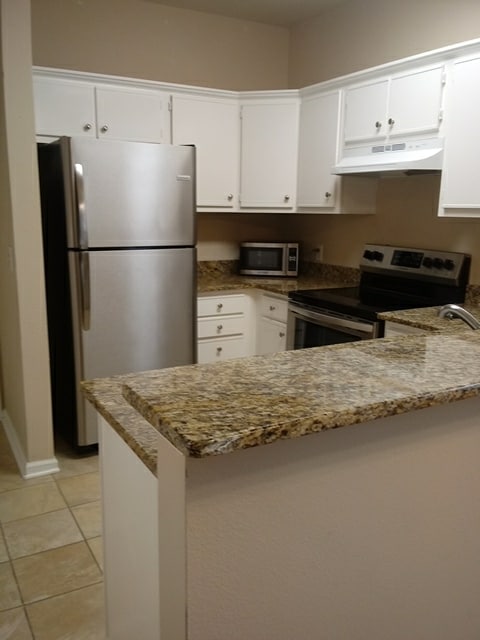 Building Photo - 1298 River Oaks Dr