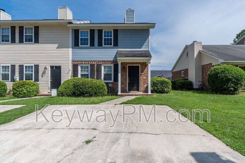 Foto principal - 3924 Almon Dr