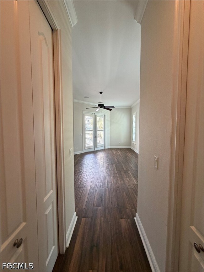 Building Photo - 1519 SW 40th Terrace