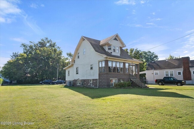 Building Photo - 4925 Southside Dr