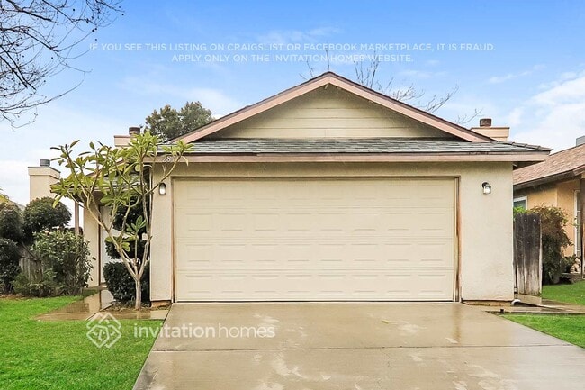 Building Photo - 2878 N Acacia Ave