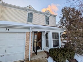 Building Photo - 28 N Oltendorf Rd