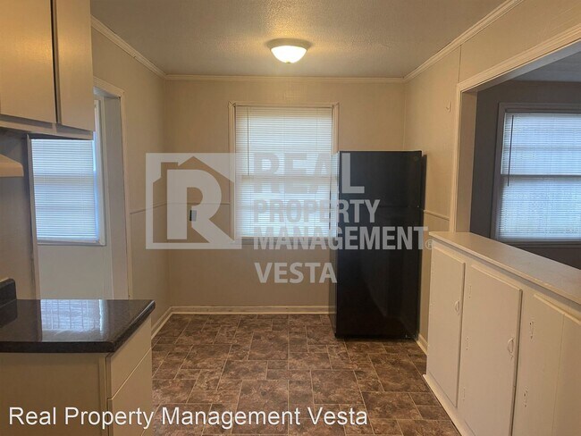 Building Photo - 3 br, 1 bath House - 3790 Travis Boulevard