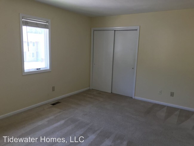 Building Photo - 3555 Radford Cir