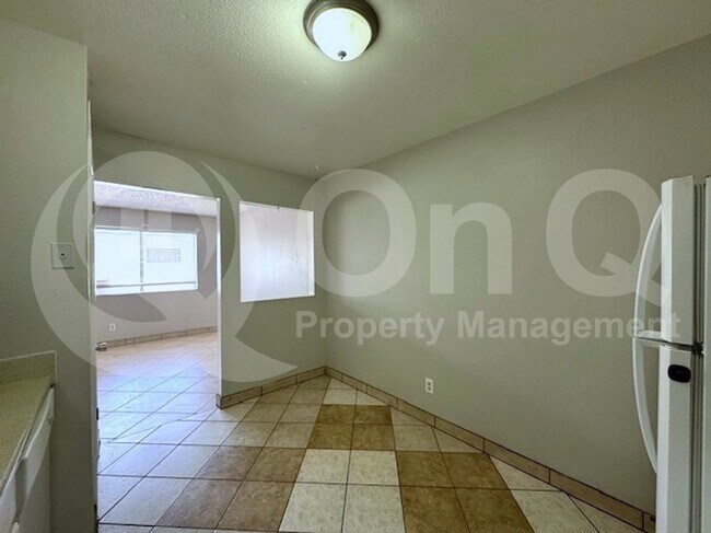 Foto del edificio - 132 E Ingram St