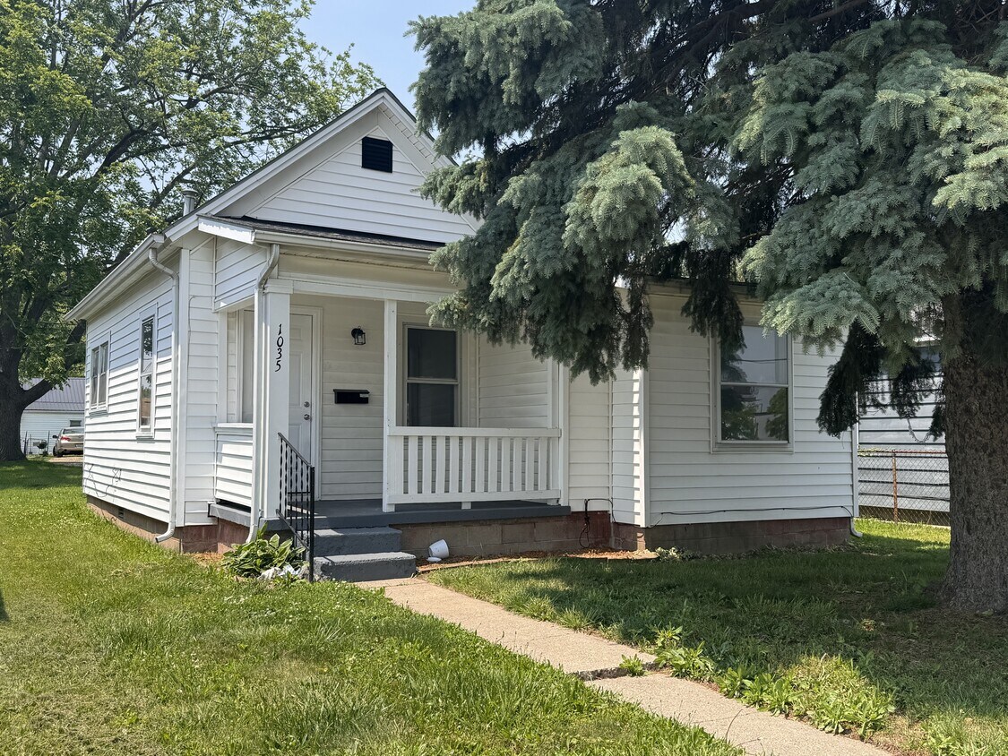 Primary Photo - 1035 S Seventeenth St