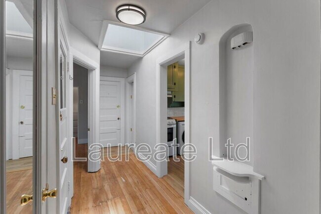 Foto del edificio - 1432 N Gaylord St