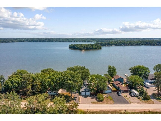 Building Photo - 26755 Fremont Dr