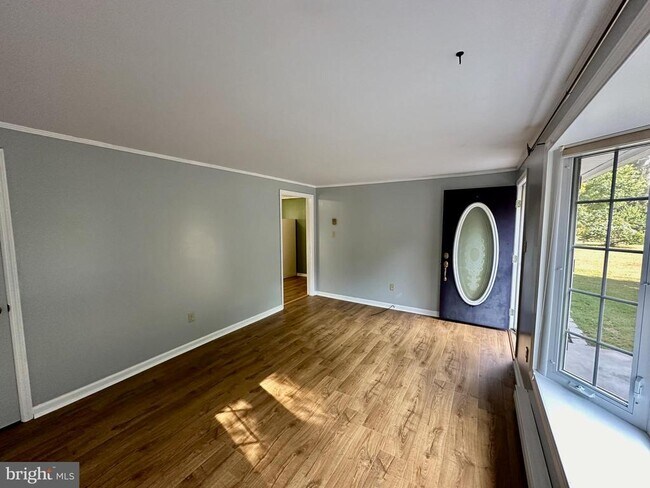 Building Photo - 467 Ruebuck Rd